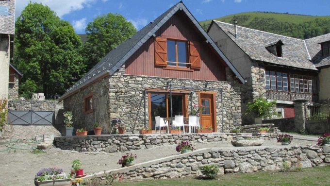 31G101218-9d04f4ea8af54472b21cf2dfb48a779d