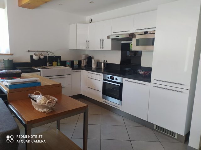 31G101218-d666479c16724f618ba154b2692e60c5