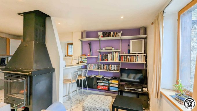 31G101221-7c4133d1aab84c0d995f89700d67801b