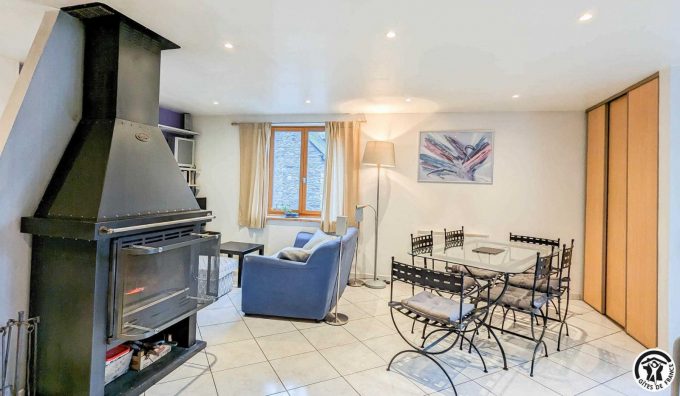 31G101221-9174260608994bd69b8aa96428a8c210