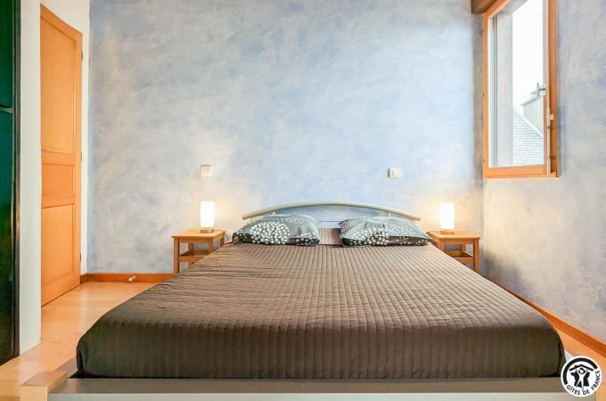 31G101221-eb6a6473499e476ea8581c9f307e2830