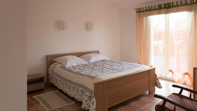 31G101223-bd5b6db48c504ea4a00c4cbfe438ae7e