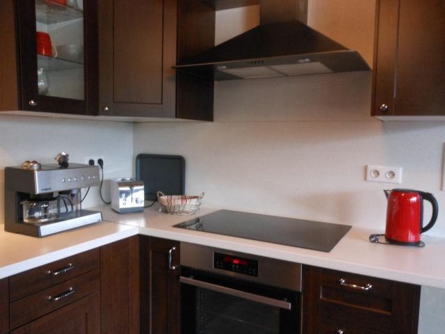 31G101242-1f8fc70ea9294036961d526f7dfa51a5