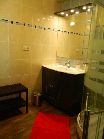 31G101242-ac9b4cb7120c4866a6bbff3853fa1629