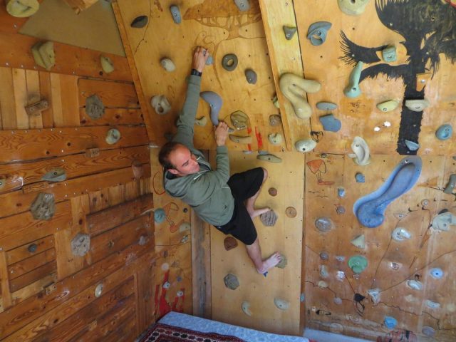 31G101247-08327304784d4358ac4d8f2c5fee13a5