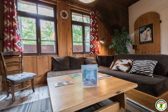 31G101247-3885355d2c9c47ea9c7f02f0fa5d5b7b