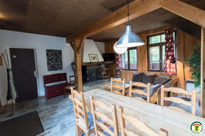 31G101247-3fe17474cd7e4c0597aae1179227960d