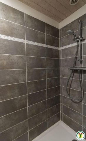 31G101247-7363a1aff8dd4d258d60d2775c32491a