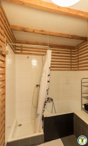 31G101247-c535f00dfcb64b4ba08d51f159751cb0