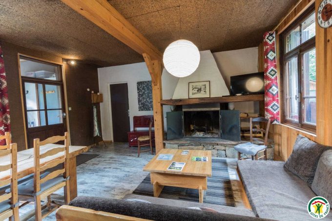 31G101247-ec7e8546249a4a9c869a74973381888b