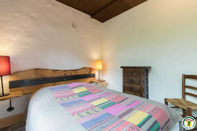 31G101247-f89f2152bae5459c837aa7b88a11ca5d