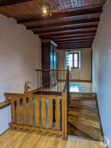 31G101249-4d92b195997b44bdab18eca0da276ec5