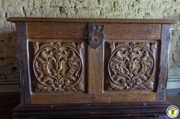 31G101275-180dfa770225414d8d03c371ef04b4fd