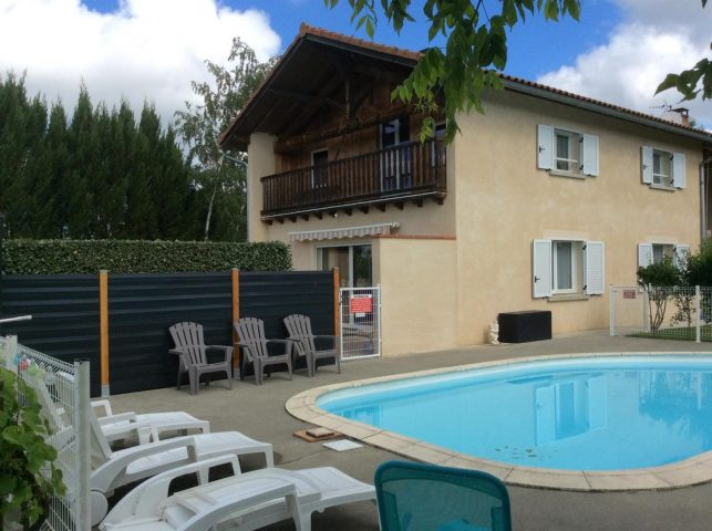 31G101281-580a81c7bc244499a6992f1c2da177ad