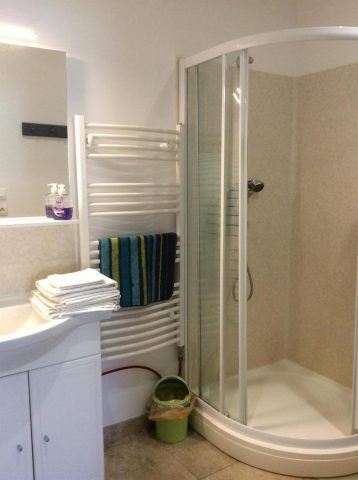 31G101281-83d7e373705742978d958c6b4500d3e9