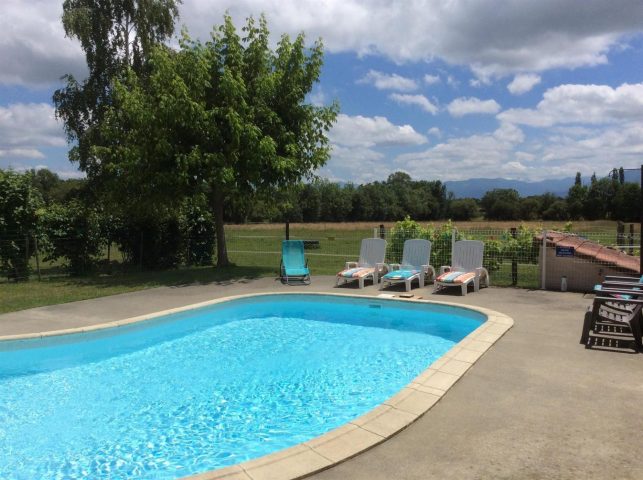 31G101281-a205f34555d34fa39e234d8d728b103c