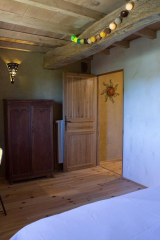 31G101284-13ae50ab145d45fbad8c15a8d380d74a