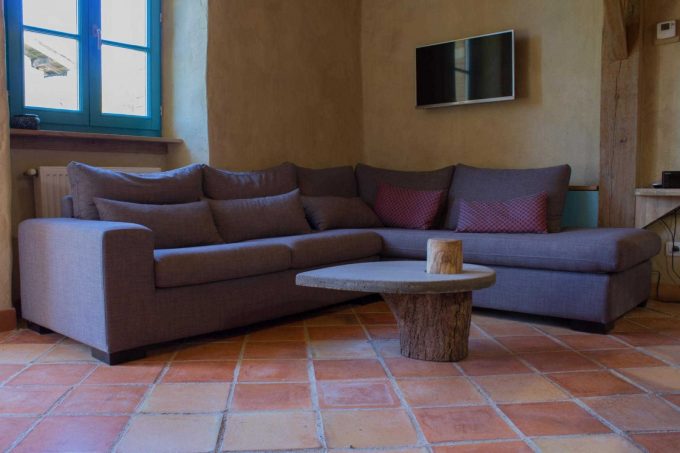 31G101284-14e9094e21d54daa8f2a0571d4eff900