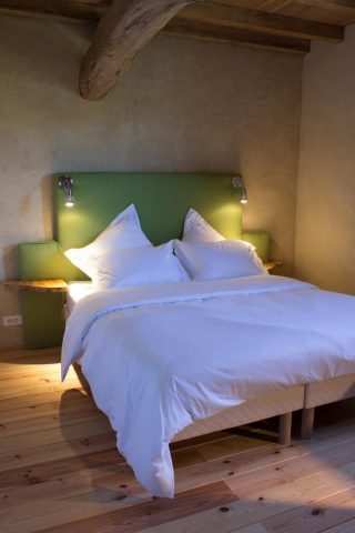 31G101284-4fbae6280f6d4270b6d0d0b126b2b1a5