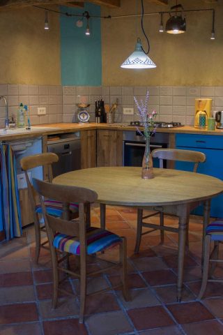 31G101284-c9eaa6852ca4488092b034677fa40540