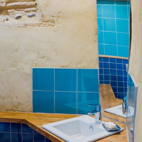 31G101284-ce837634f76f4989a9b6ce0c7f8a586e