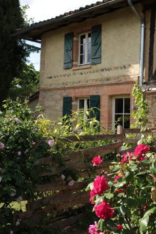 31G101284-d7929ed68e4c417da4e6b915aad27e23