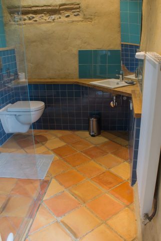 31G101284-ec12e0adc4cf48abbe5bc7ef9f415a06