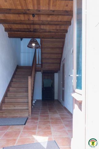 31G101297-00a744bc8b5e4568af8e879461c374e3