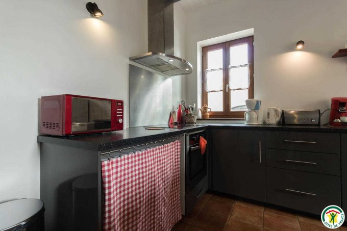 31G101297-550cbf739dcc4bfa83aa9c7e816391c5