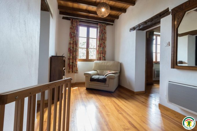 31G101297-974ee959bade4e0cb2c4860b7c7e9a24