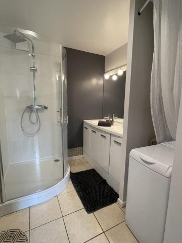 31G101336-9a5cb3cabd314de2b3045513253b98f0