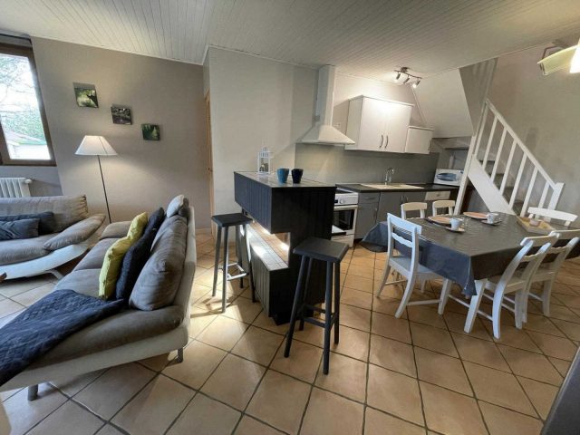 31G101337-7dddb77d79bd40fc8daa52df19f47115