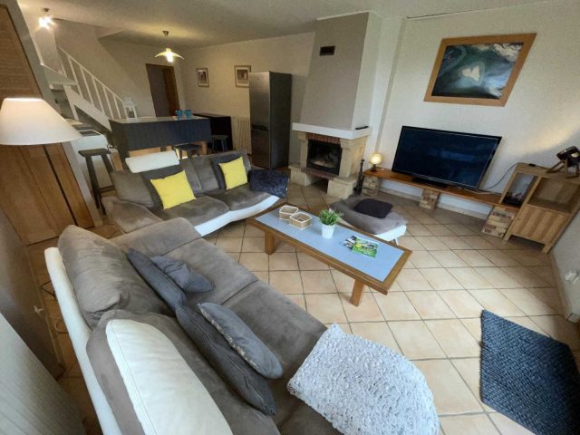 31G101337-bdc358ff994d49abac6060e698303930