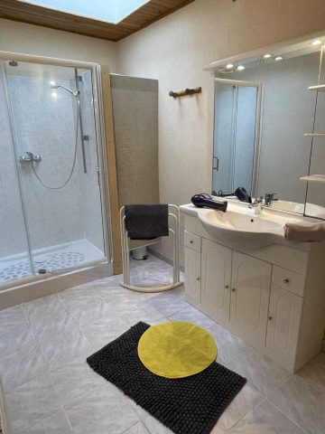 31G101337-da3b851b54d24e5384953f9e9b31f5f7