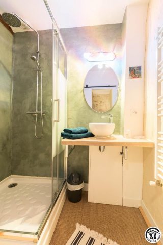 31G101342-acf0d720000446a1a71f036d847aabe6