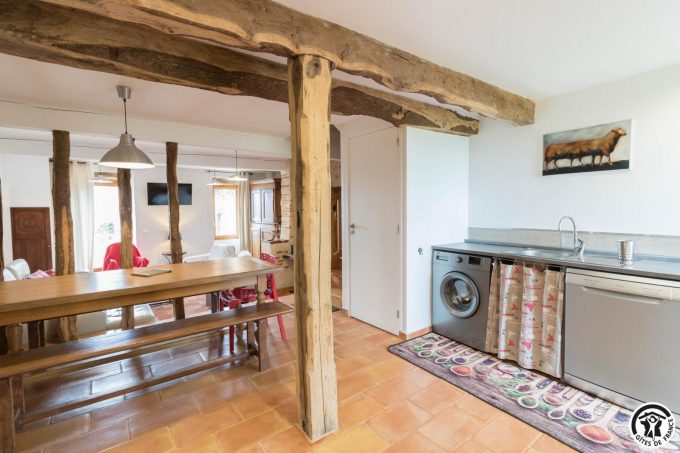 31G101343-291e82cba52e40c7bcdb1d2daa5f93ee