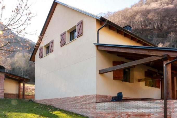 31G101360-06ff6db4c0024d50aa169bbaef3d7acd