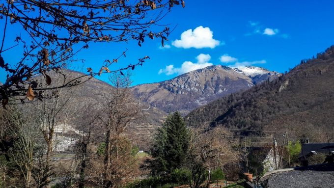 31G101360-57d698bada5b4b2baf009b560dafd320