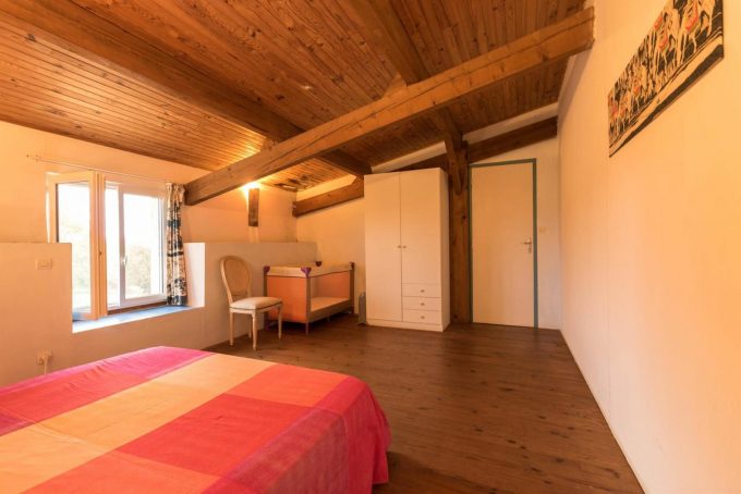 31G101370-49026df7587d47f286247c386ce1d4ae