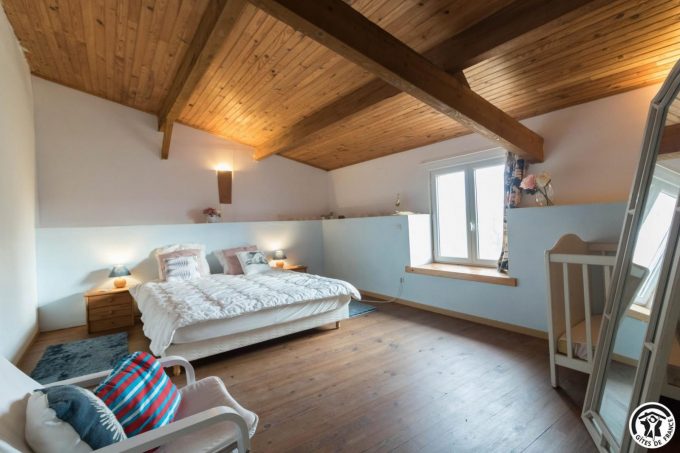 31G101370-aa843dedcf254039b11ce0f34799a776