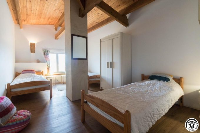 31G101370-dd834882b3d84bd880394823cb44771f