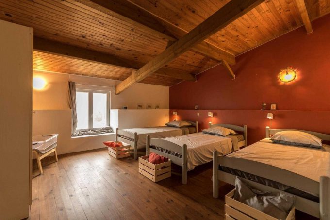 31G101371-d075ca578f4b476383bad872119d8f9a