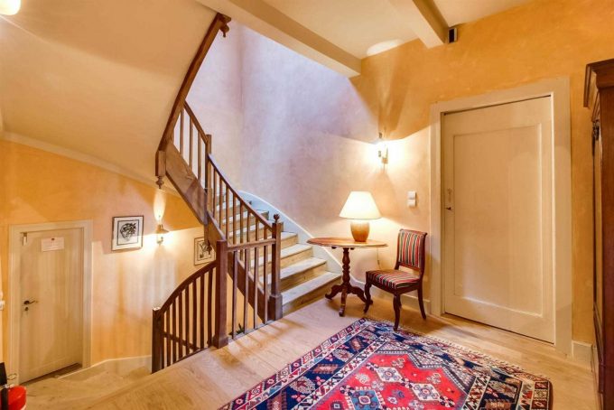 31G101373-0445ed17aae5496990bfbc04036e73f7