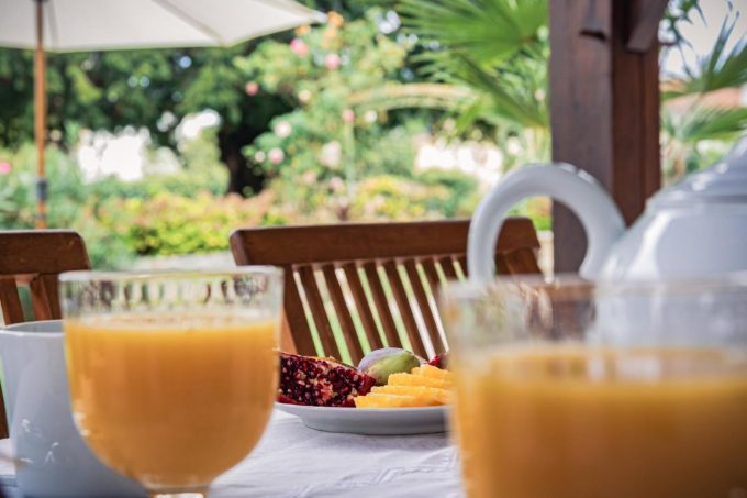 31G101373-a74cda8ac4d743e1b9c68beaf0db4aa7