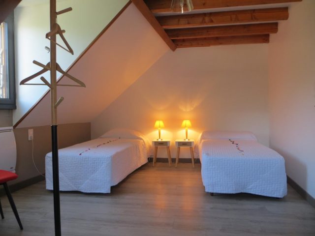 31G101380-0bbaf59bb4654a7d9f3b40cc87f09846