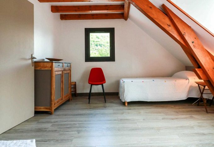 31G101380-1a4a671c09174abb8d617b18727f48f7