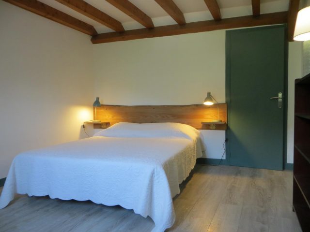 31G101380-598aa79d541c424880aedd7c5497a1ad