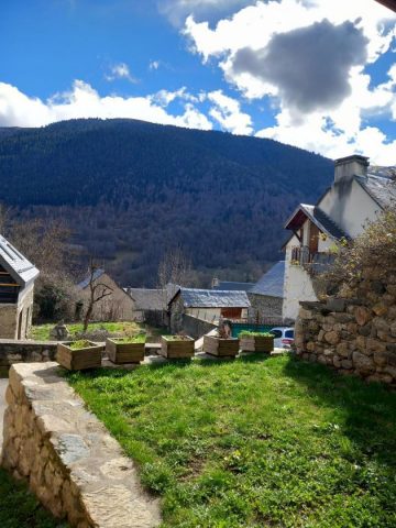 31G101380-739a6971dfd9493fb74a46554b92f795