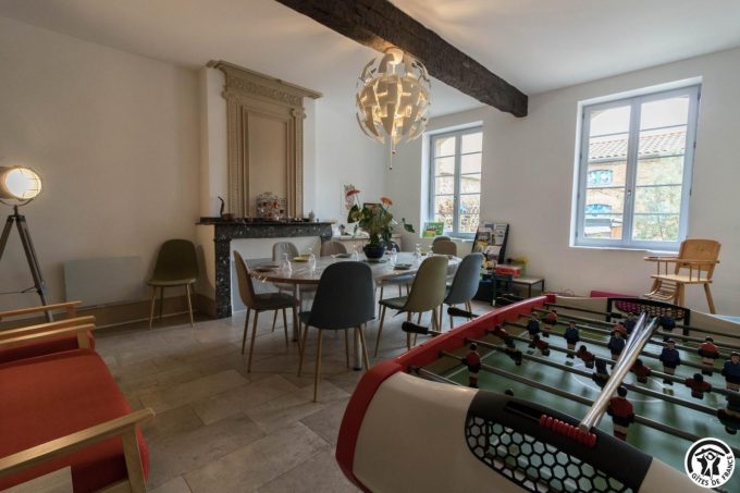 31G101381-7be62ef9689f4599903e1edae2389415