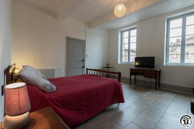 31G101381-fb6f83e81b094846b6cbf1af393d7a0d